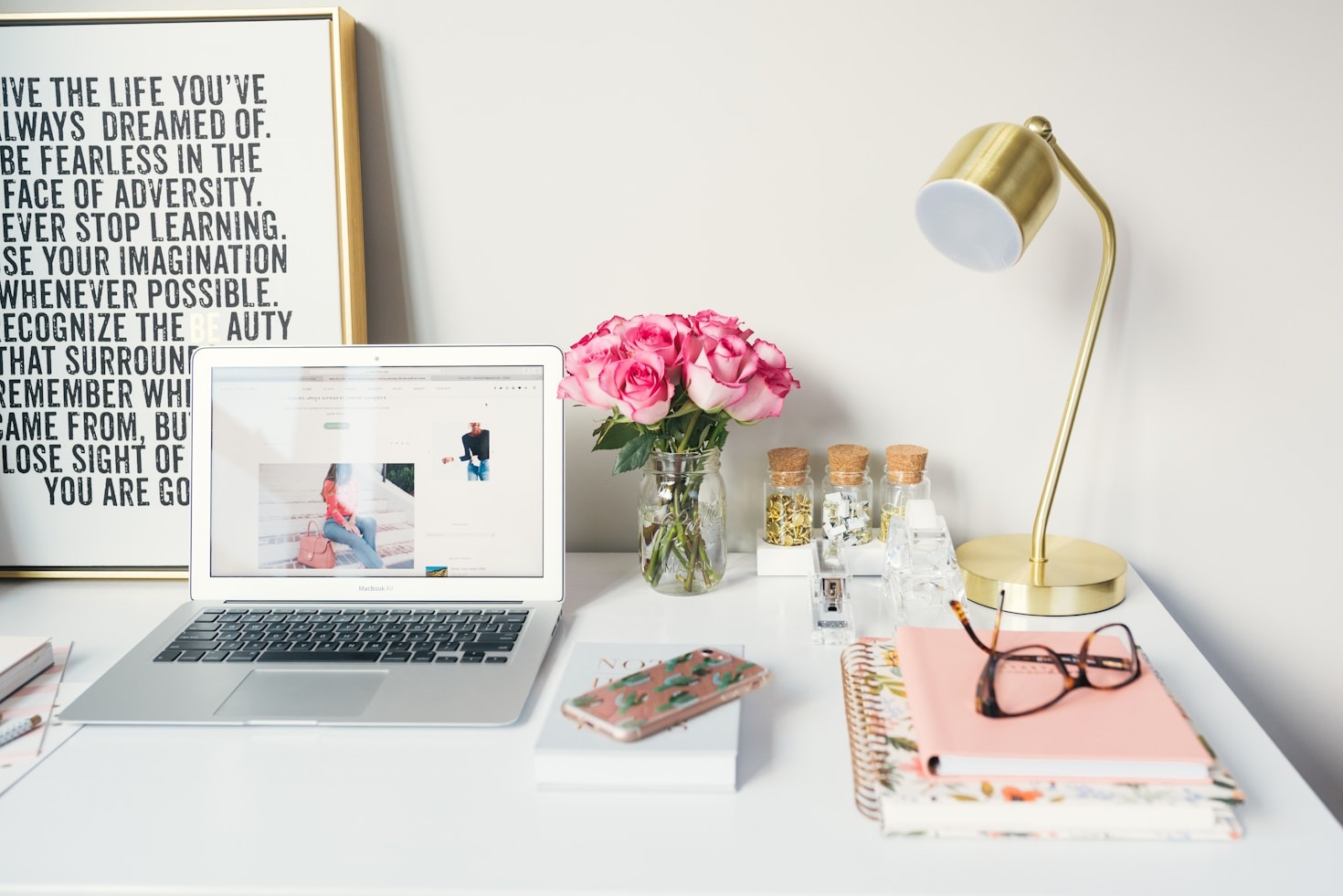 How to Keep Your Workspace Neat and Functional